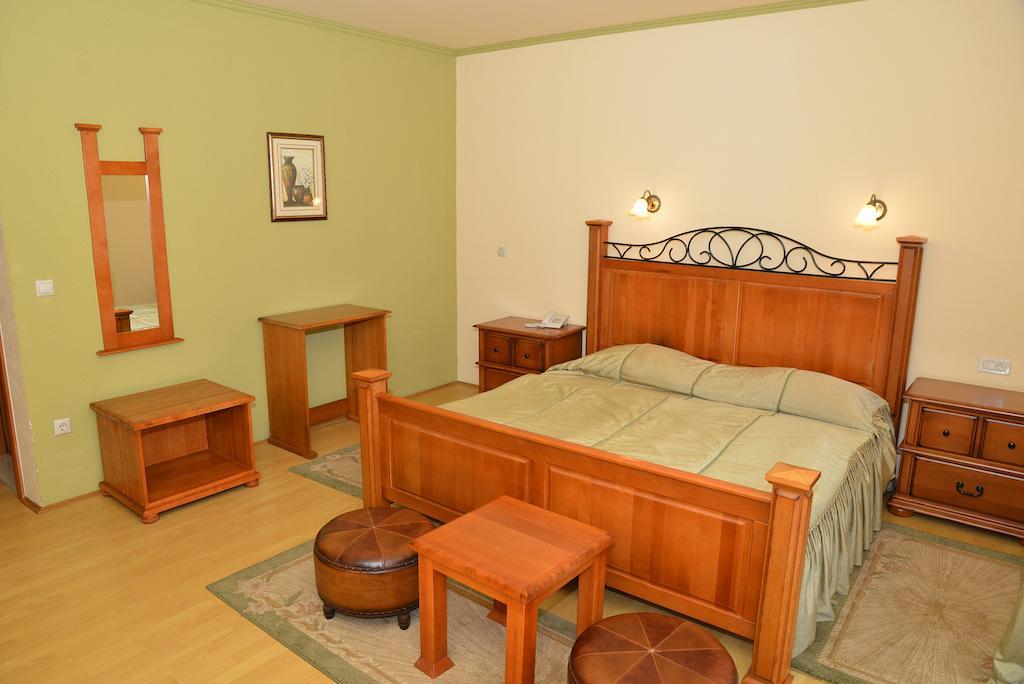 Hotel Venezia Imotski Exterior photo